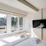 Home Out Marques Suites